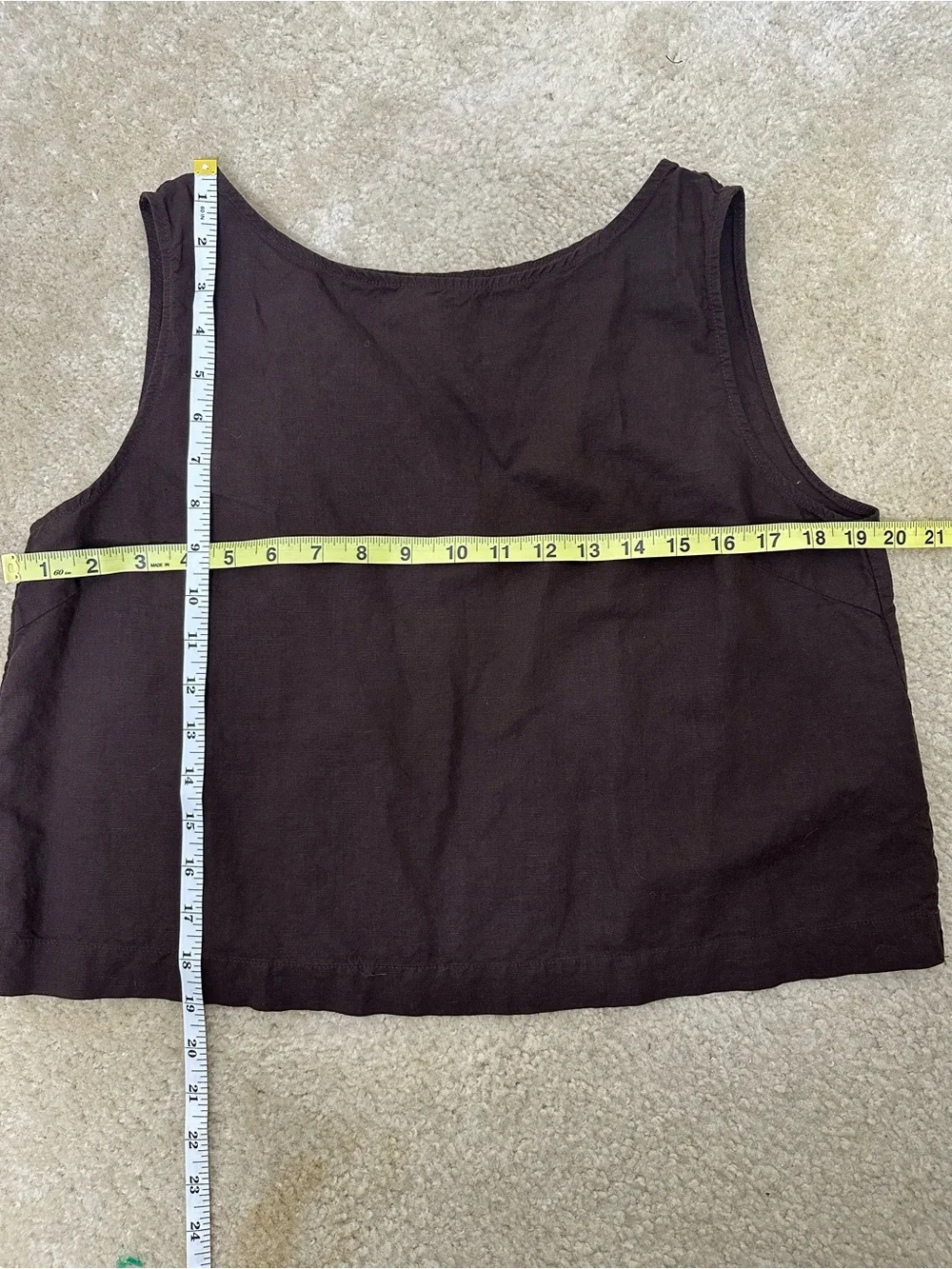 Uniqlo simple sleeveless